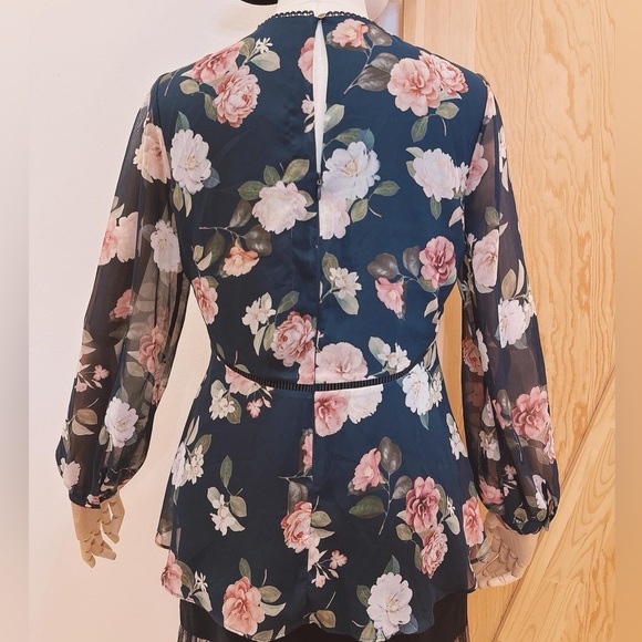 Floral blouse by Ever new - new with tag - Picture 4 of 10